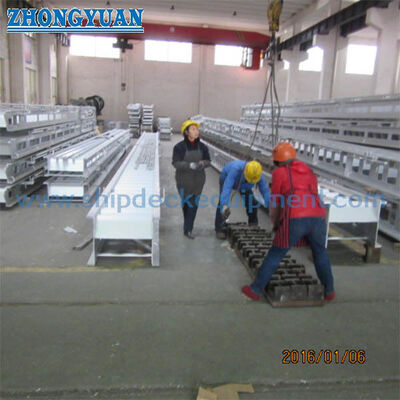ISO 5488 Jednostopowa drabina aluminiowa z stałą platformą.